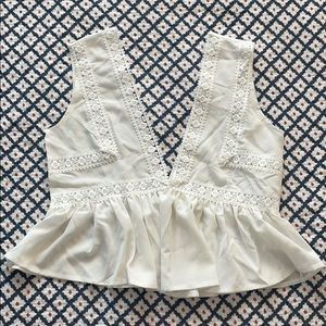 White detail shirt